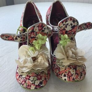 IRREGULAR CHOICE “MUTINY” Exquisite MARY JANES!!!